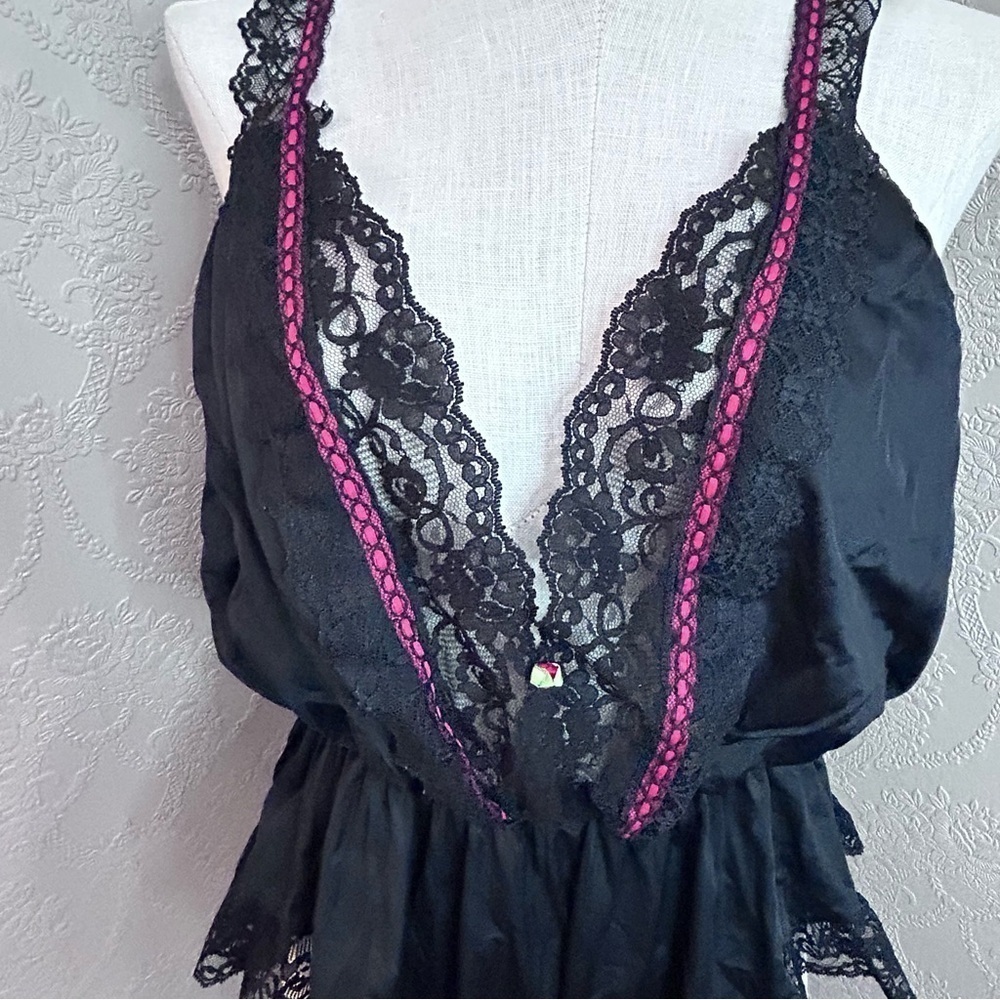 Vintage Priority One 22 24 nightie black made in usa very good condition - Picture 2 of 4